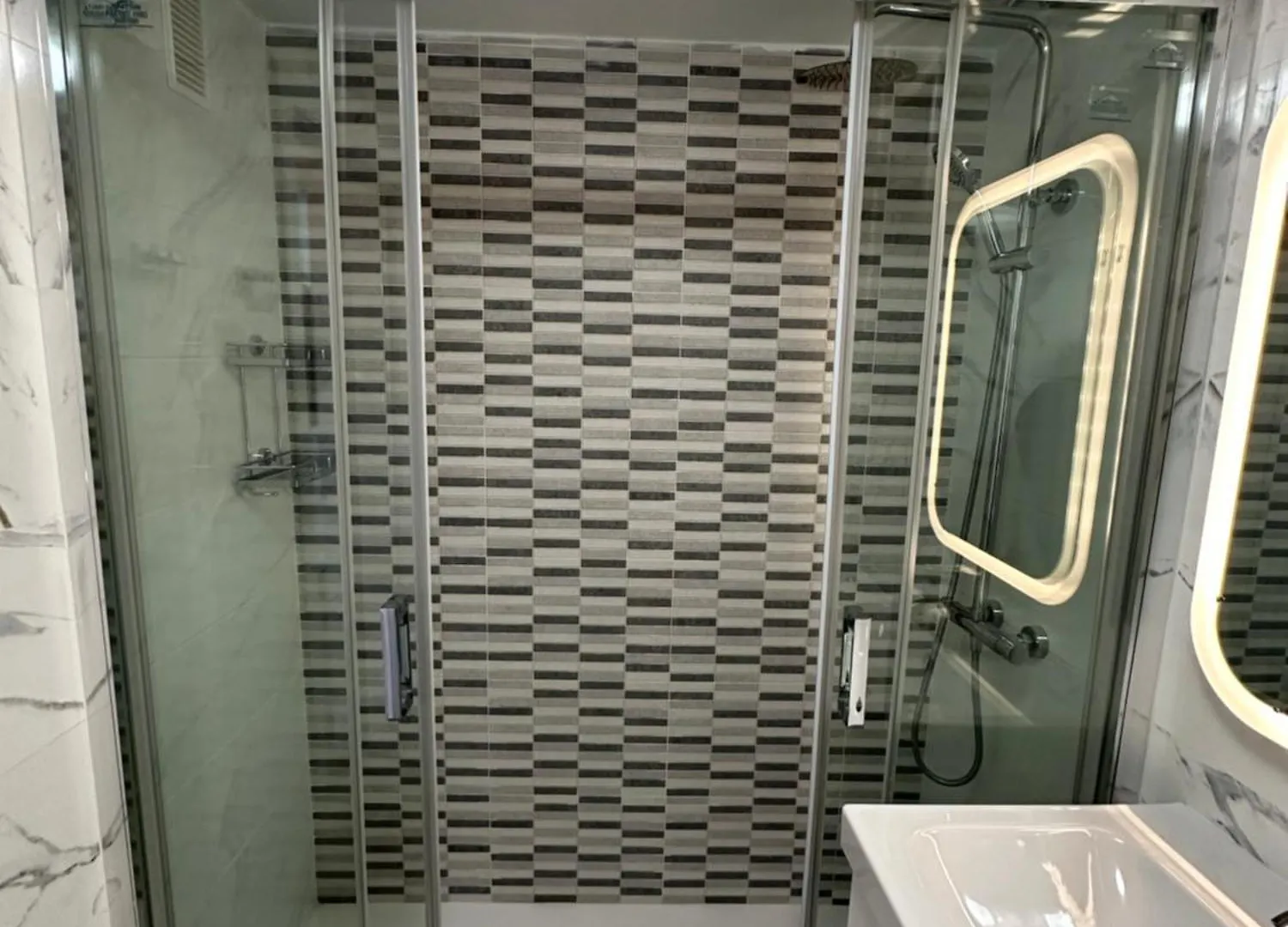 בנאלמדנה Apartment With Panoramic View 0*,